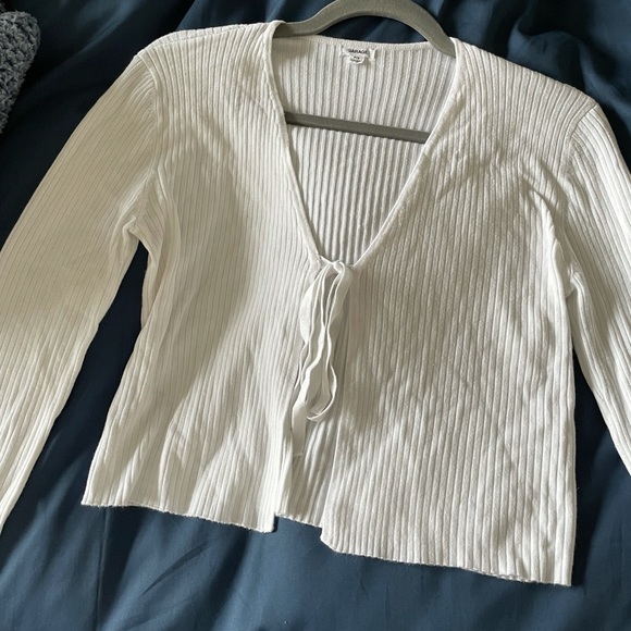 Garage White front tie crop top - Picture 6 of 7